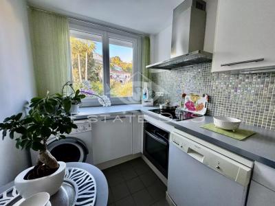For sale Cannes 3 rooms 64 m2 Alpes Maritimes (06400) photo 3