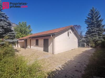 For sale Crolles 4 rooms 97 m2 Isere (38190) photo 2
