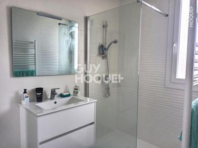 For sale Montpellier 4 rooms 84 m2 Herault (34000) photo 4