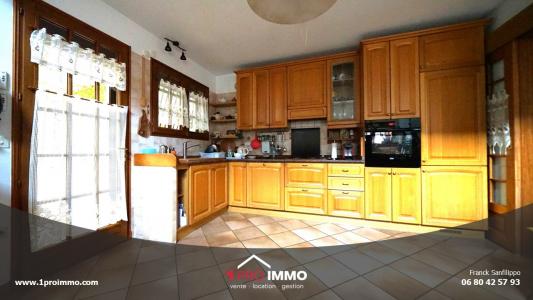 For sale Saint-martin-d'heres 5 rooms 141 m2 Isere (38400) photo 2
