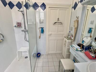 For sale Vichy 3 rooms 93 m2 Allier (03200) photo 4