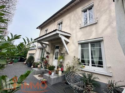 For sale Saint-priest 4 rooms 78 m2 Rhone (69800) photo 0