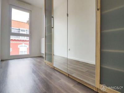 For sale Lille 4 rooms 100 m2 Nord (59000) photo 3