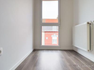For sale Lille 4 rooms 100 m2 Nord (59000) photo 4