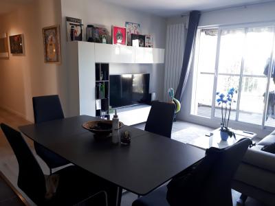 Louer Appartement Sainte-genevieve-des-bois 1100 euros