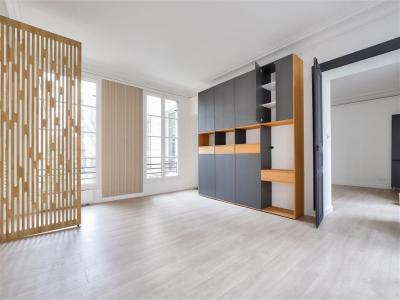 Louer Bureau Paris-4eme-arrondissement 121556 euros