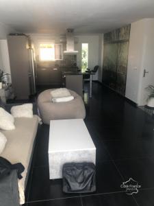 For sale Magalas 6 rooms 115 m2 Herault (34480) photo 4