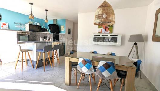 For sale Montbazin 4 rooms 86 m2 Herault (34560) photo 2