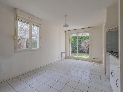 For sale Grenoble 2 rooms 33 m2 Isere (38100) photo 2