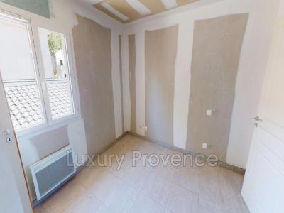 For sale Greasque 3 rooms 44 m2 Bouches du Rhone (13850) photo 2