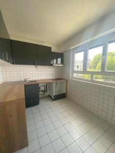 For rent Chilly-mazarin 5 rooms 86 m2 Essonne (91380) photo 2