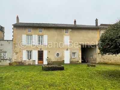 For sale Sauze-vaussais 8 rooms 207 m2 Deux sevres (79190) photo 0