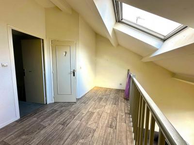 For sale Lille 4 rooms 64 m2 Nord (59000) photo 2