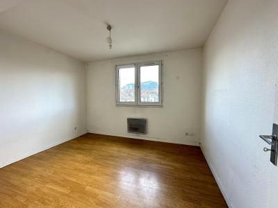 For sale Lille 4 rooms 64 m2 Nord (59000) photo 3