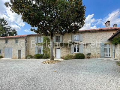 For sale Civray 9 rooms 355 m2 Vienne (86400) photo 0