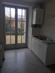 Annonce Location 3 pices Appartement Clere-les-pins 37