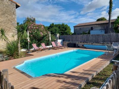 For sale Lesparre-medoc 12 rooms 320 m2 Gironde (33340) photo 2