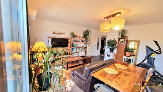 For sale Morlaix 4 rooms 87 m2 Finistere (29600) photo 2