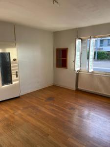 For sale Verpilliere 4 rooms 85 m2 Isere (38290) photo 3