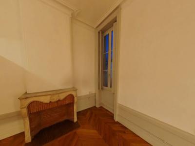 For rent Lyon-6eme-arrondissement 5 rooms 127 m2 Rhone (69006) photo 3