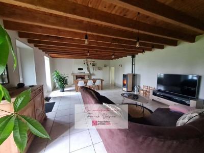 For sale Herbiers 7 rooms 169 m2 Vendee (85500) photo 0