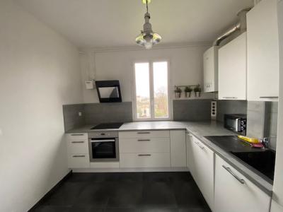 For sale Houilles 4 rooms 83 m2 Yvelines (78800) photo 0