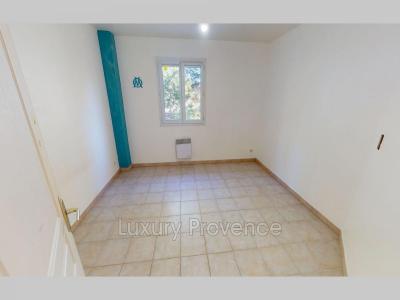 For sale Greasque 4 rooms 80 m2 Bouches du Rhone (13850) photo 4