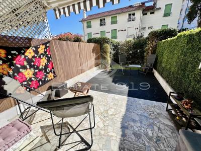For sale Cannes 2 rooms 55 m2 Alpes Maritimes (06400) photo 1