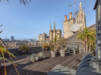 For sale Bordeaux 8 rooms 322 m2 Gironde (33000) photo 1