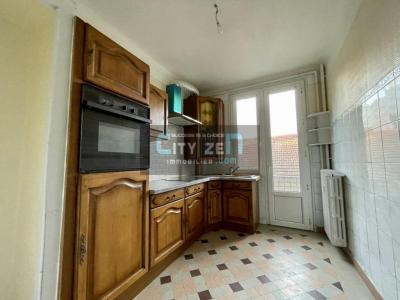 For sale Saint-etienne 2 rooms 53 m2 Loire (42000) photo 0