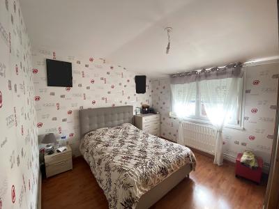 For sale Chalons-en-champagne PROCHE CARREFOUR 5 rooms 113 m2 Marne (51000) photo 4