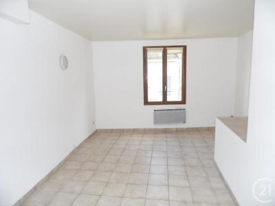 For rent Pont-sainte-maxence 1 room 23 m2 Oise (60700) photo 1
