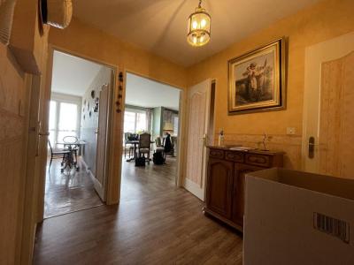 For sale Montataire 4 rooms 77 m2 Oise (60160) photo 2