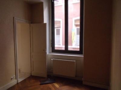For rent Lyon-2eme-arrondissement 3 rooms 55 m2 Rhone (69002) photo 1
