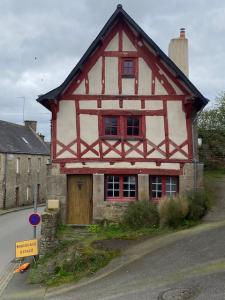 For sale Guemene-sur-scorff 4 rooms 66 m2 Morbihan (56160) photo 0