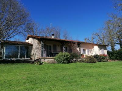 For sale Manot 5 rooms 120 m2 Charente (16500) photo 0