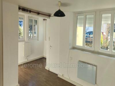 For rent Montaignac-saint-hippolyte 2 rooms 41 m2 Correze (19300) photo 0