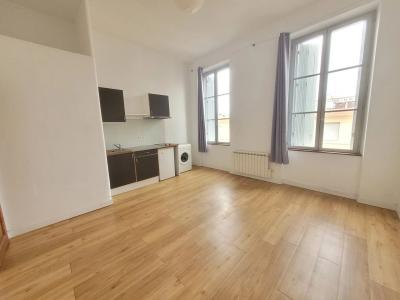 For rent Narbonne 1 room 21 m2 Aude (11100) photo 0