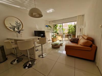 For sale Narbonne 4 rooms 74 m2 Aude (11100) photo 0