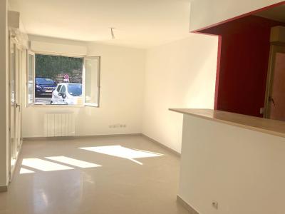 For rent Dardilly 3 rooms 70 m2 Rhone (69570) photo 3