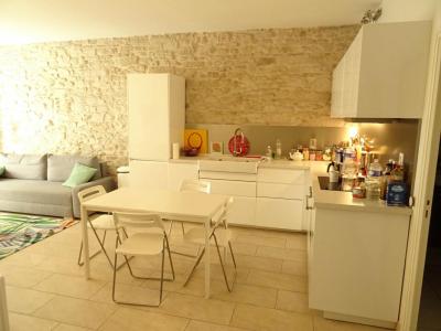 For sale Nimes 3 rooms 61 m2 Gard (30900) photo 2