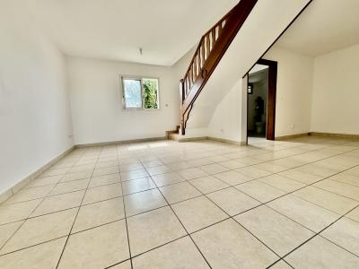For rent Cambuston Reunion (97440) photo 1