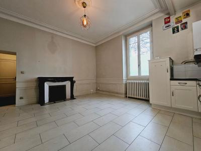 For sale Bourges 3 rooms 49 m2 Cher (18000) photo 1