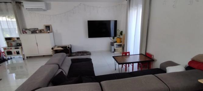 For sale Lunel 3 rooms 74 m2 Herault (34400) photo 2