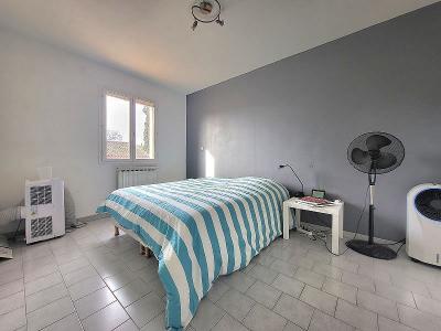 For sale Istres 5 rooms 132 m2 Bouches du Rhone (13800) photo 3