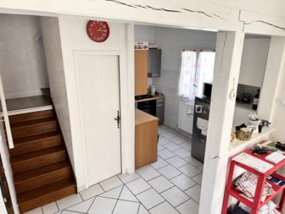 For sale Troyes 3 rooms 72 m2 Aube (10000) photo 2