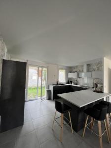 For sale Osmoy 4 rooms 89 m2 Yvelines (78910) photo 1