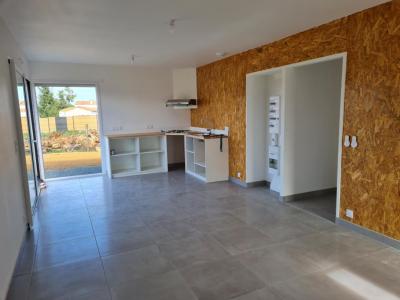 For rent Reorthe 4 rooms 68 m2 Vendee (85210) photo 0
