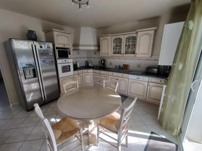For sale Amilly 5 rooms 113 m2 Loiret (45200) photo 2