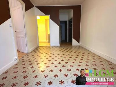 For sale Nimes 2 rooms 37 m2 Gard (30000) photo 2